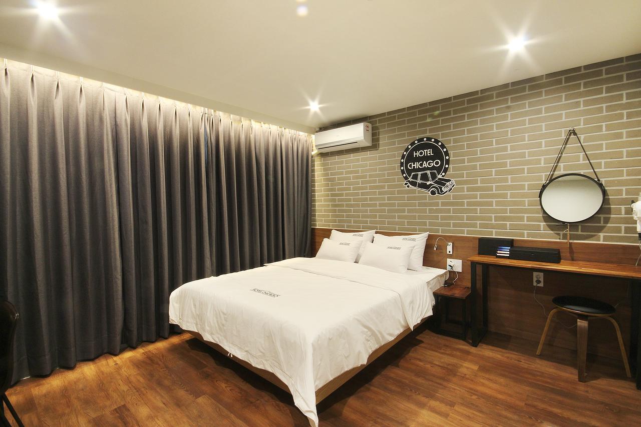 Hotel Chicago Jinju Exterior photo