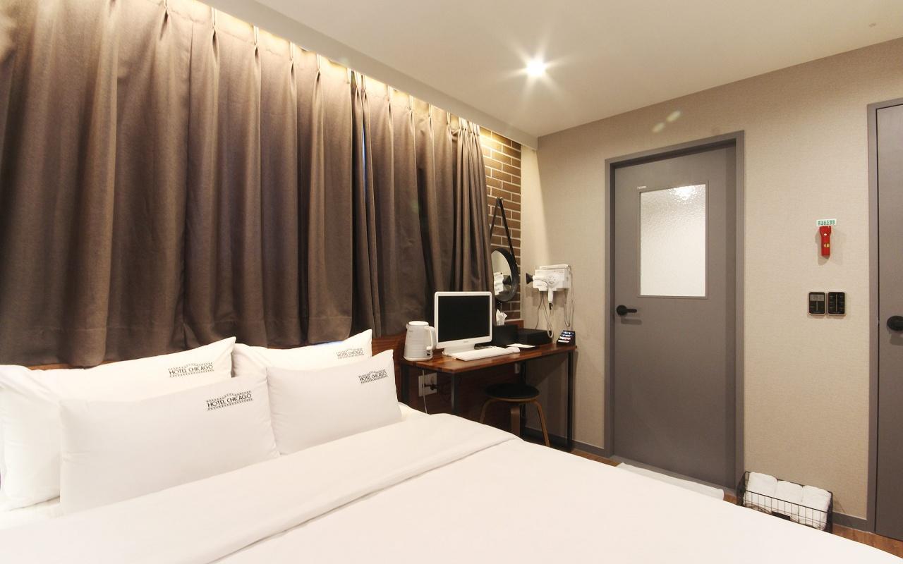 Hotel Chicago Jinju Exterior photo